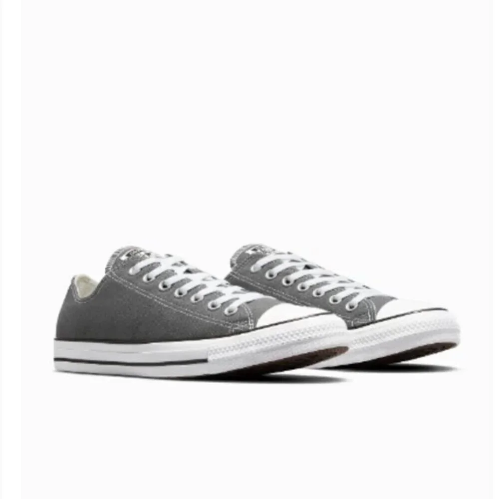 Converse Gray Chuck Taylor All Star Low - 4.5US, Unisex 🇺🇸